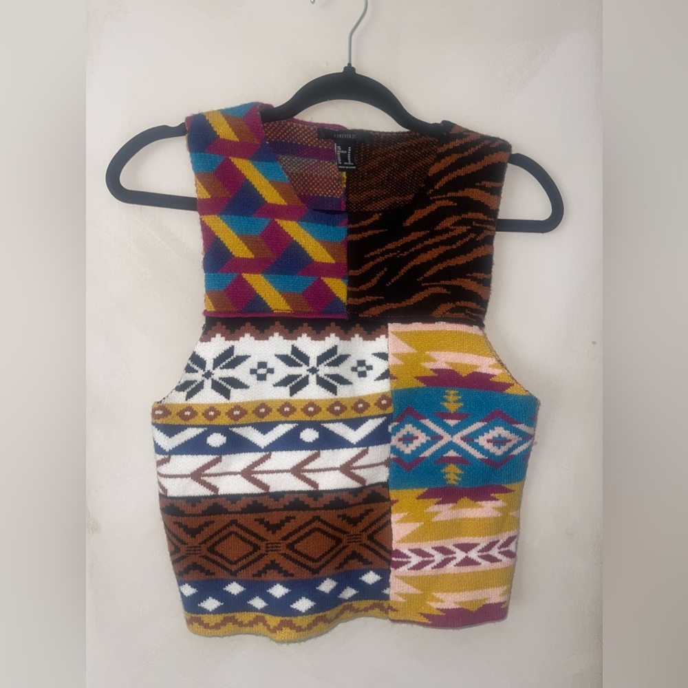 Aztec Sleeveless Crop Top